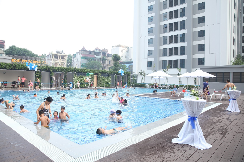 Các bể bơi nội khu sẽ mang tới những phút giây thư giãn giữa ngày hè oi ả cho cả gia đình.